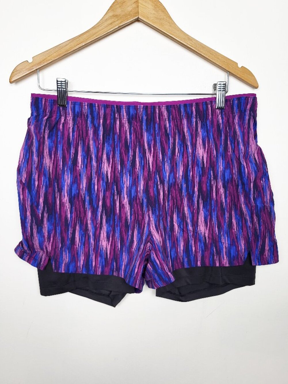 Eddie Bauer Women's Cove Trail 2-in-1 Running Shorts | Size MEDIUM